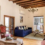 וילה Casale Xenia *
